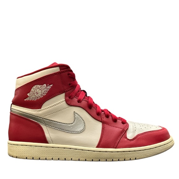 NIKE AIR JORDAN 1 - RETRO HIGH “SILVER MEDAL” main image 4